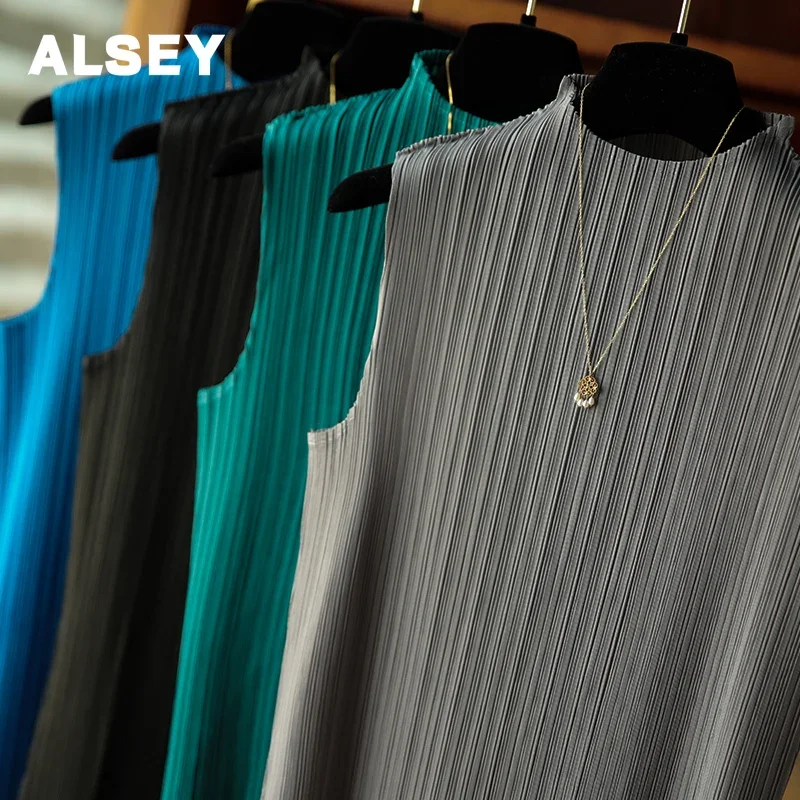 Футболка женская плиссированная без рукавов однотонная