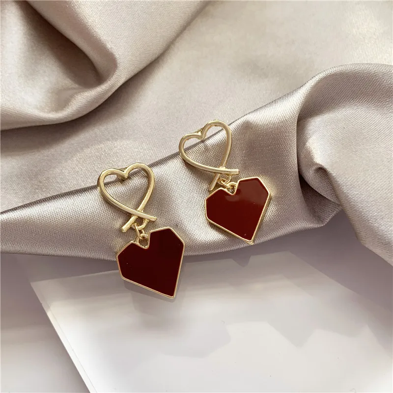 

2023 европейские и американские новые Искусственные Свадебные памятные винно-красные сердца серьги-капли из глазури