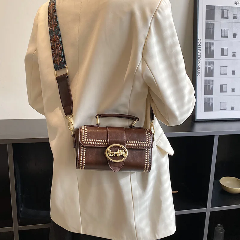 Vintage Square Crossbody Bags Women 2023 Fashion Commuter All-match Handbags Shoulder Bag For Shopping College Girl Phone Pack