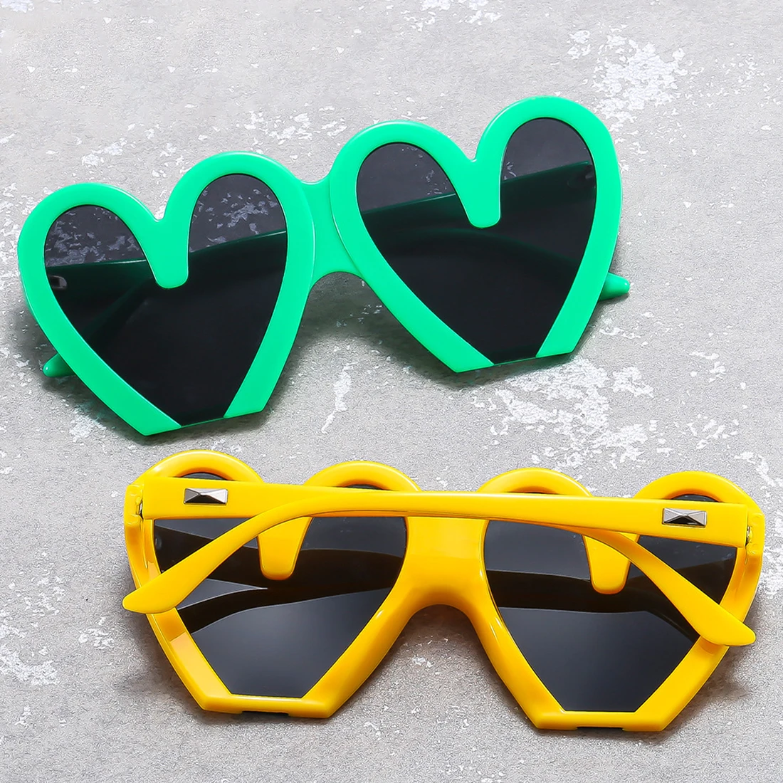 

Y2K Love Heart Sunglasses Women Big Frame Personality Sunglass Fashion Cute Sexy Retro Cat Eye Vintage SunGlasses For Female