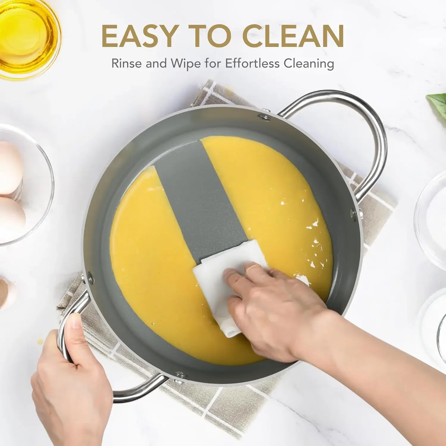 Керамическая кастрюля 5 литров бежевого цвета