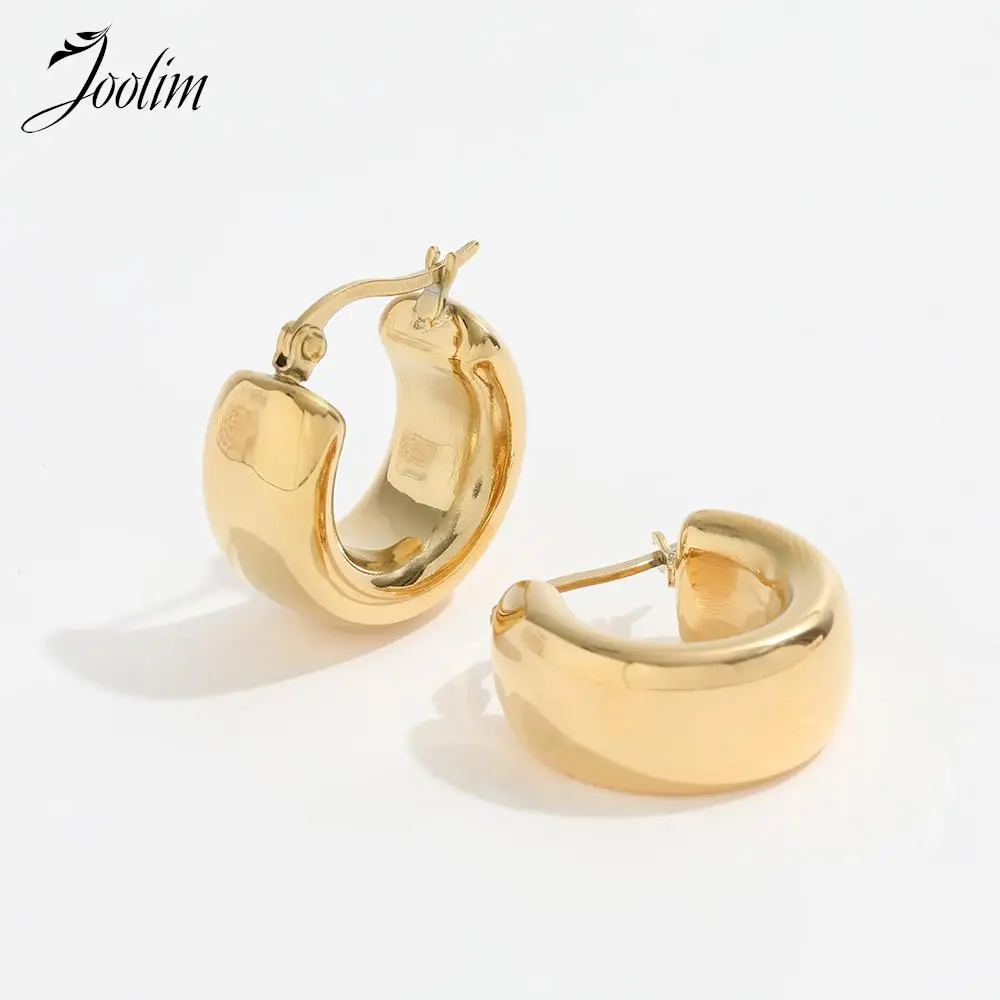 

Joolim Jewelry Wholesale High End PVD Tarnish Free Retro Fashion Smooth Hollow C-shaped Hoop Stainless Steel Earring for Women