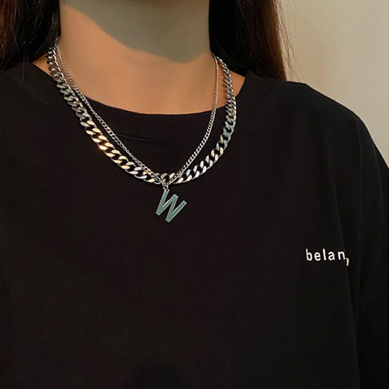 No fading titanium W letter double-layer necklace personality simple clavicle chain cool all-match for men and women |