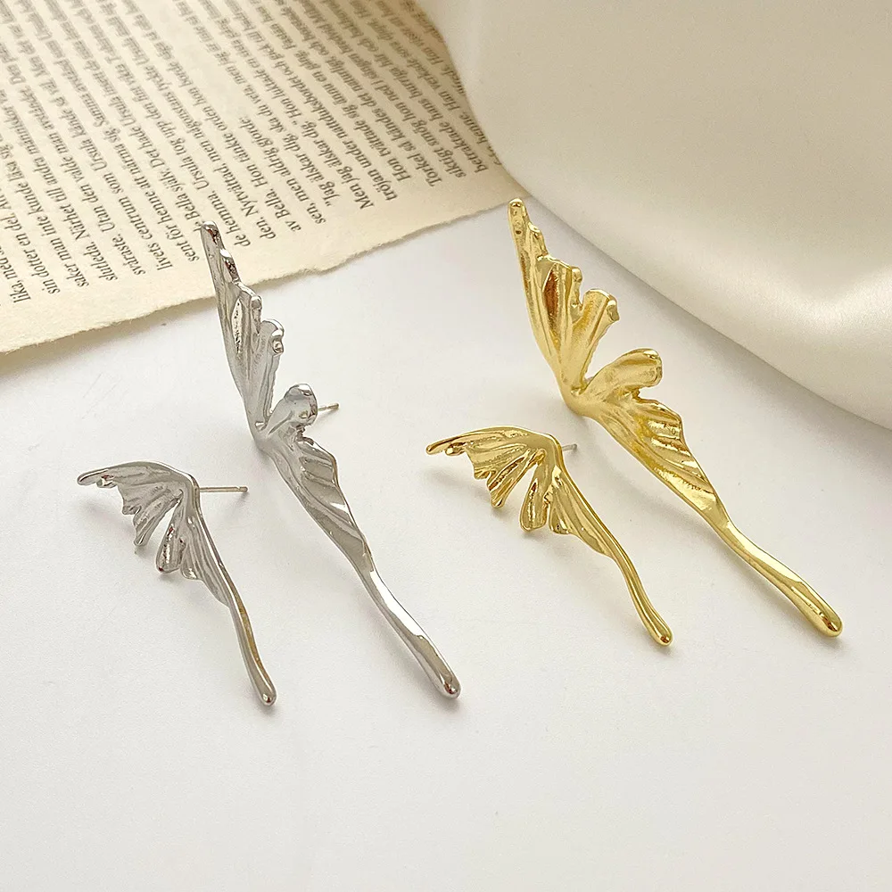 

Simple liquid butterfly stud earrings for women fashion niche design butterfly wings asymmetrical earrings earrings