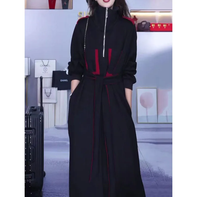 

Женское длинное свободное платье средней длины