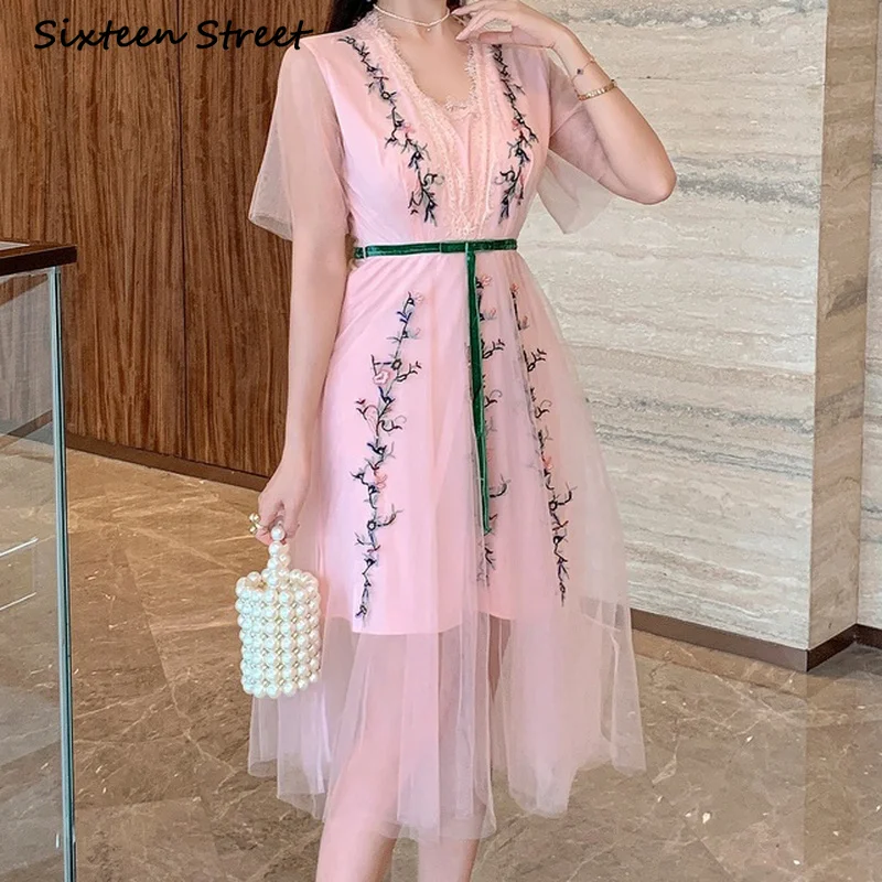 

Summer New Pink High Quality Embroidered Maxi Dresses for Women Korean Style 2022 Chic Lace Elegant Ladies Y2k Dress Female