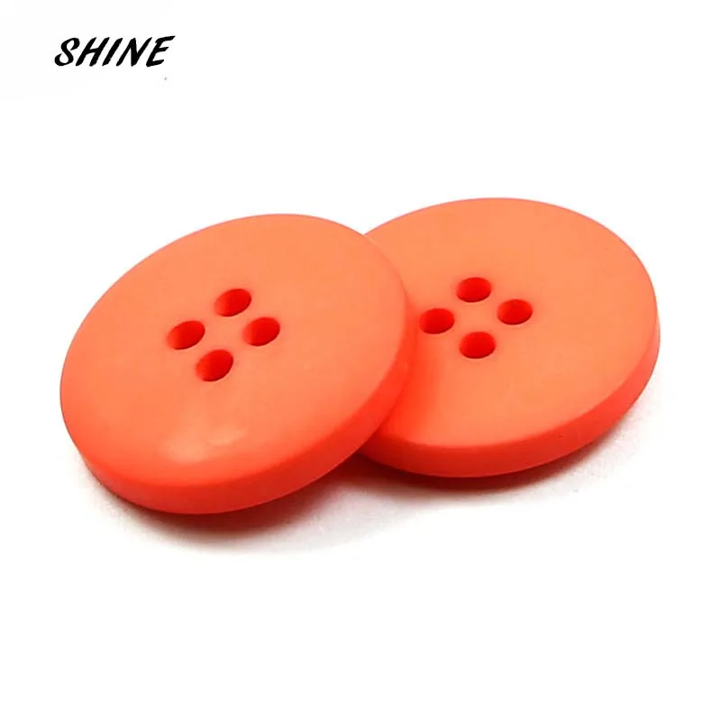 

30PCs Resin Sewing Buttons Scrapbooking Round Red Orange Yogon Four Holes 11.5mm Costura Botones decorate