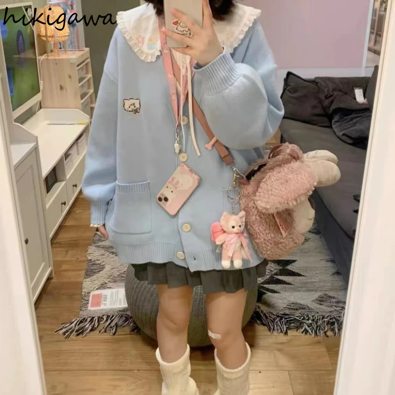 Женский трикотажный кардиган оверсайз с вышивкой кота и V-образным вырезом