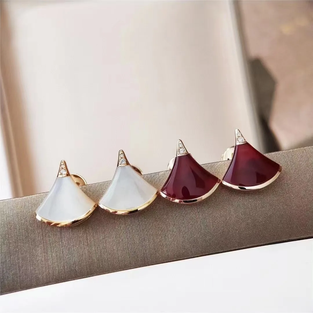 

Hot Sale 925 Sterling Silver Natural Stone Small Skirt Stud Earrings Female European Luxury Fashion Brand Jewelry Holiday Gift