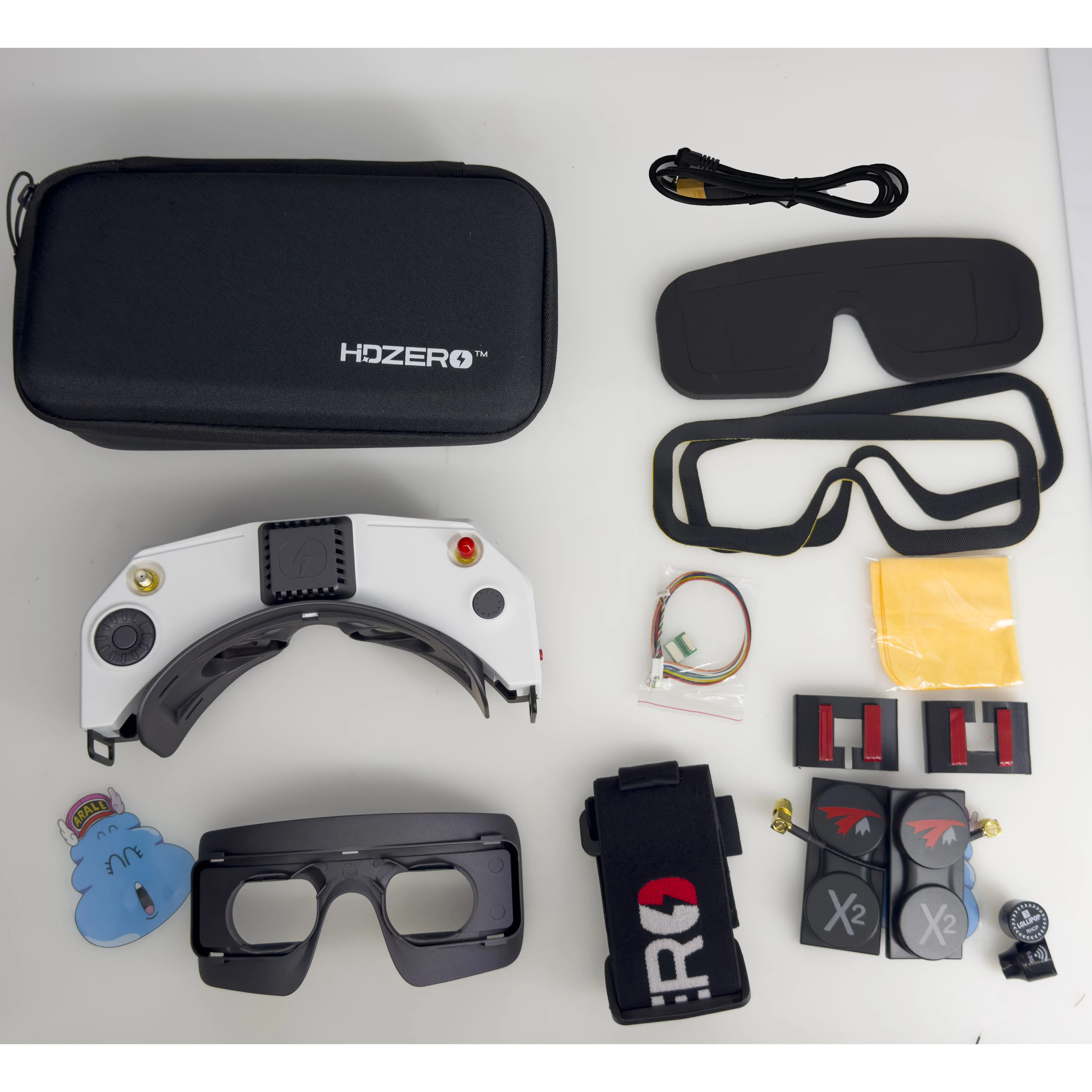HDZero FPV Goggles2 White + TrueRC X2-Air MKII + Lollipop Stubby antennas