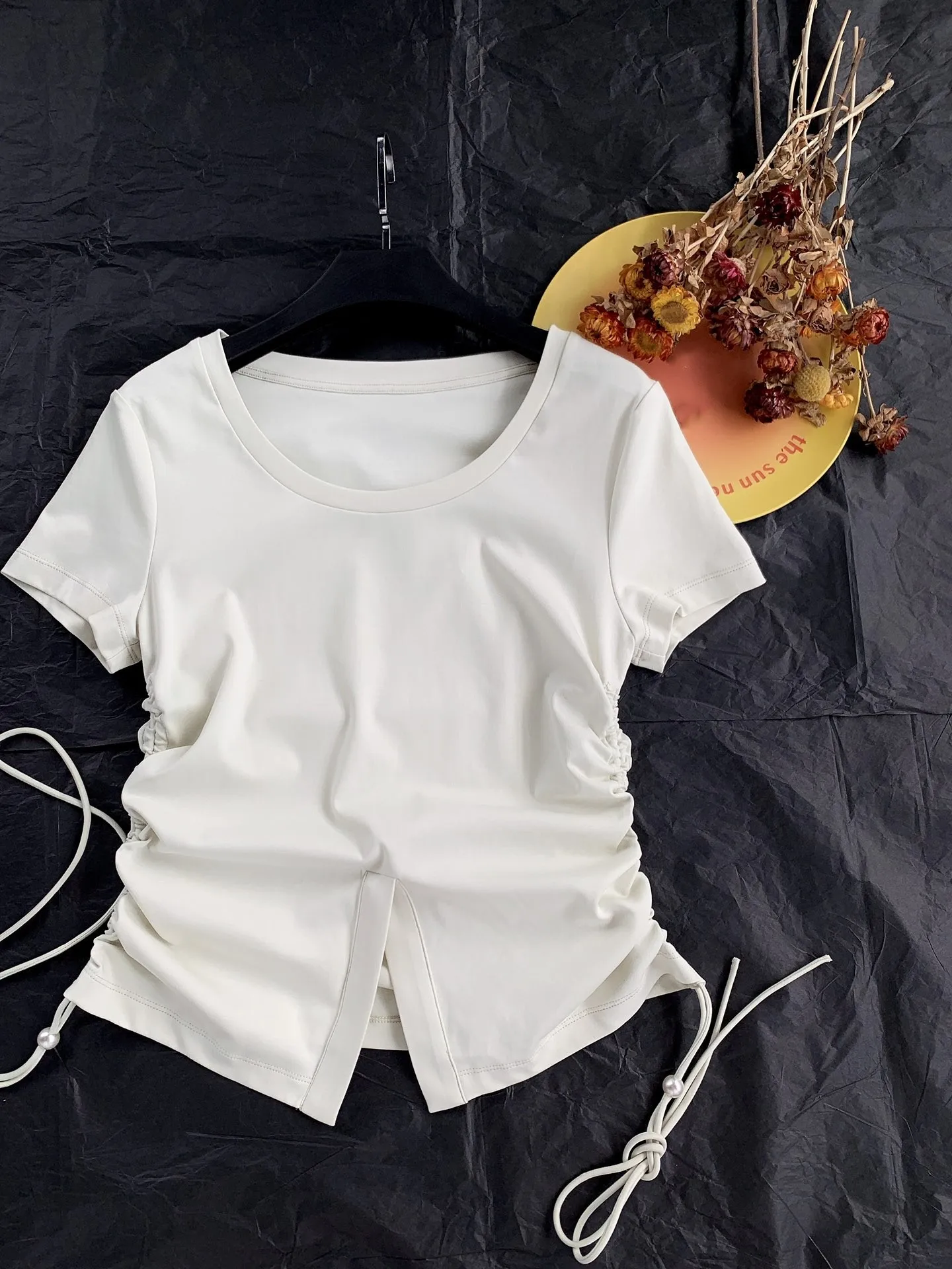 

Топ Женская одежда Женская футболка цельный женский наряд Модные женские блузки 2022 Повседневная футболка со шнуровкой и разрезом