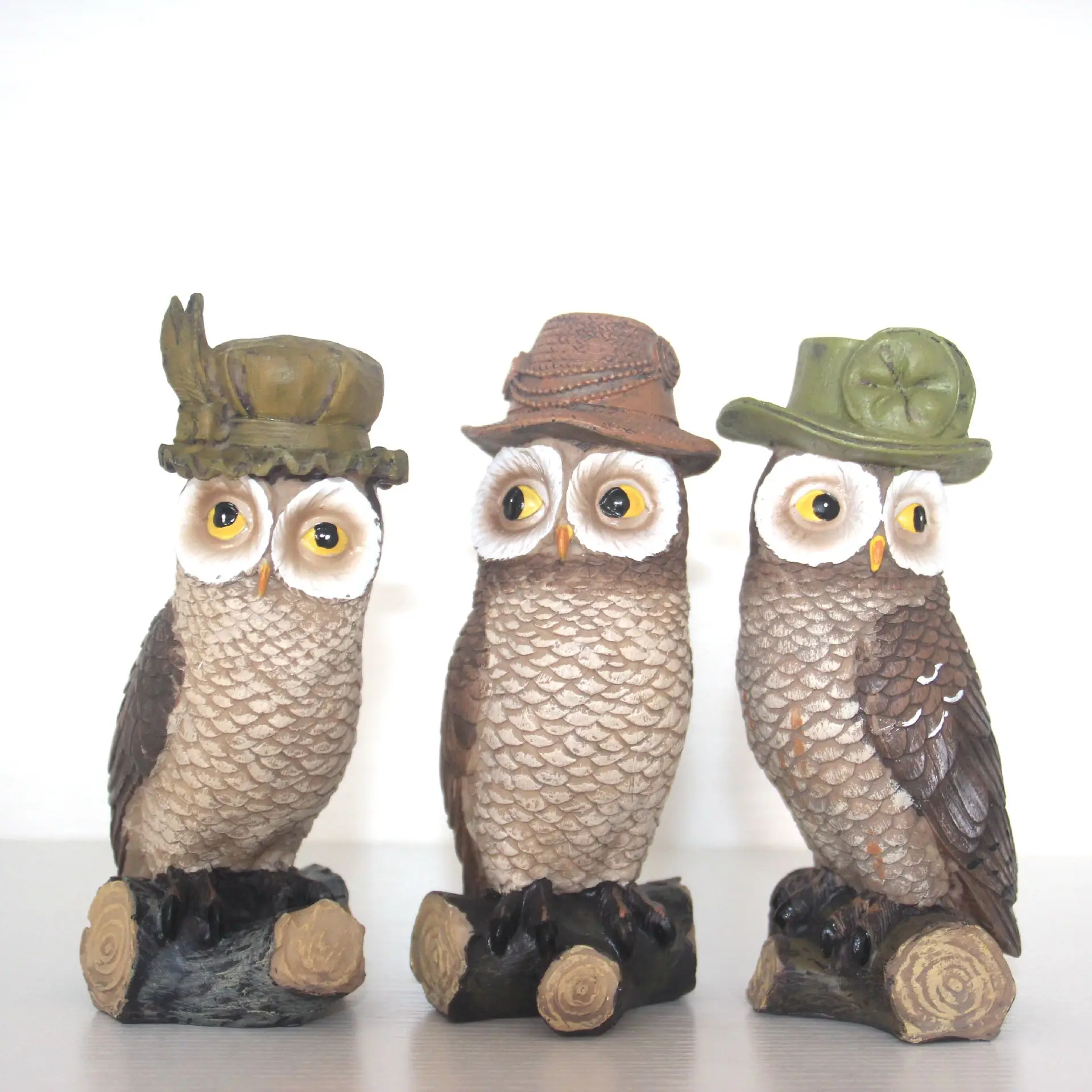 

New European and American Minimalist Style Resin Owl Ornaments Home Living Room TV Cabinet Wine Cabinet Ornaments Wholesale