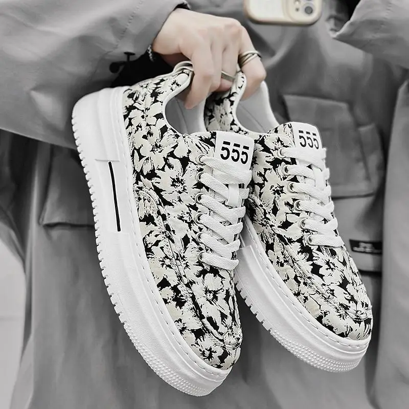 

Men's Shoes Autumn 2023 New Men's Kitchen Working Wear Youth Labor Protection Fashion Shoes Summer Black Casual Board Shoes