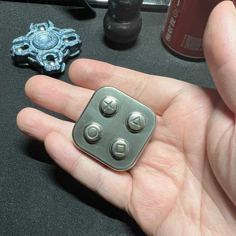 

Second-Hand out-of-Print EDC Push Card Gamer Push Card White Copper Material Stress Relief Toy PPB
