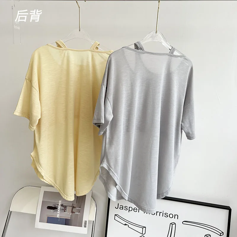 Women Summer Cool Workout Sport T-shirt Lightweight Hip Length Workout Gym Shirts Short Sleeved