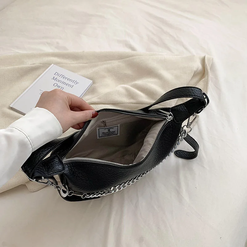 New Chain Totes for Women,Retro Large Capacity Shoulder Bag,Versatile PU Messenger Hobo Bag,Portable for Shopping,Traveling