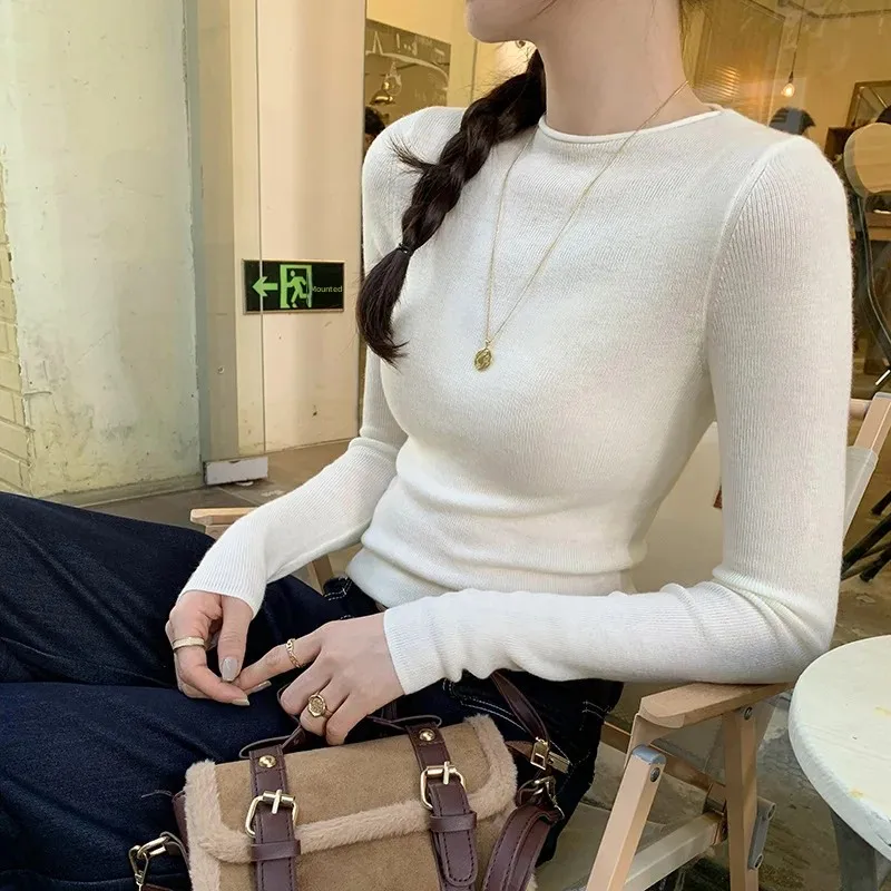 Женский вязаный топ на осень/зиму 2024 новый с круглым вырезом и длинными рукавами