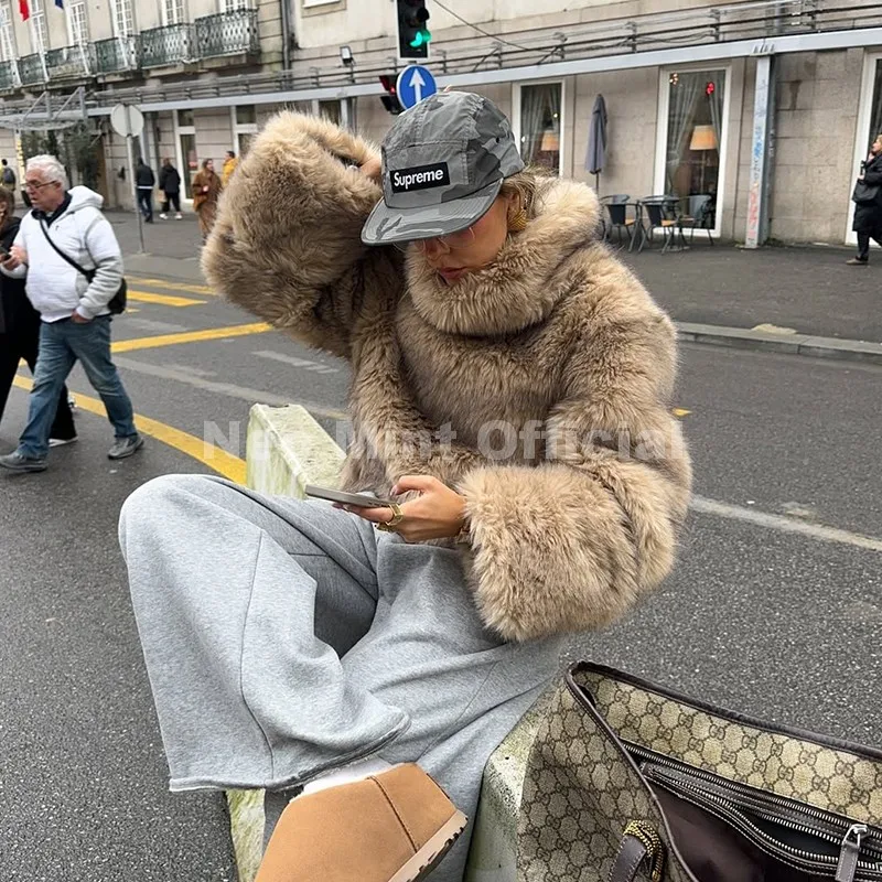 Фото Neo Mint New Blogger Fashion 2025 Осень Зима Пуловеры из искусственного меха Женская куртка из искусственного лисьего меха Пальто Шикарный уличный толстый джемпер для девочек №5
