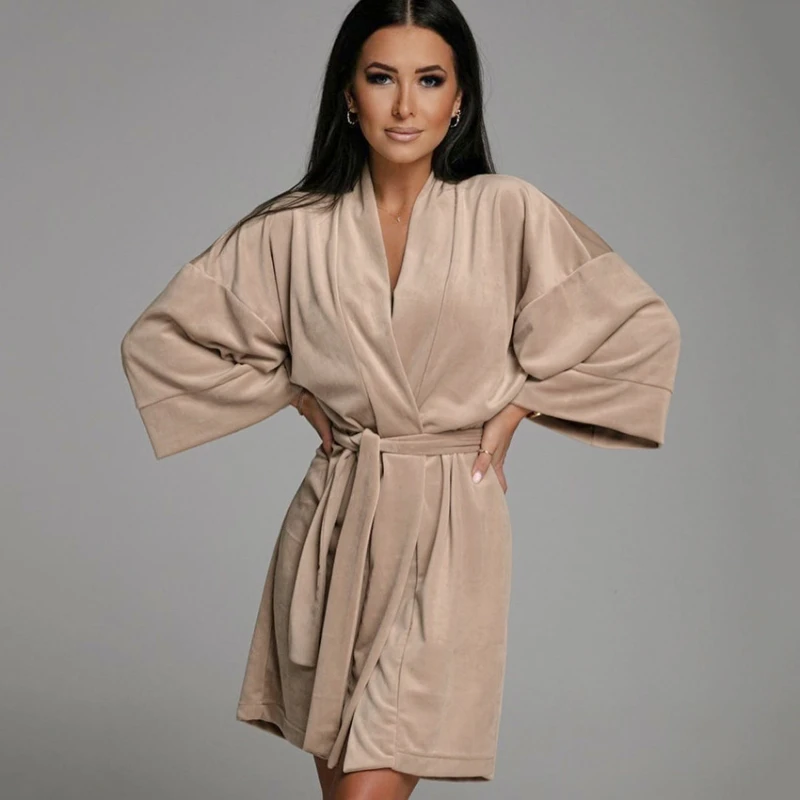 

2023 autumn home clothes crystal velvet deep V sexy seven-point sleeve nightgown comfortable warm women's pajamas