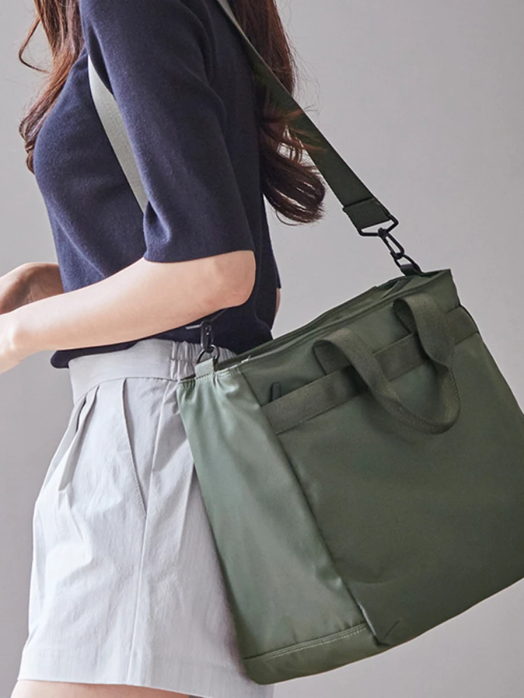 

Shoulder Messenger Bag Simple Casual Business Men And Women Large Capacity Shoulder Bag Travel Diagonal Handbag Computer Bag