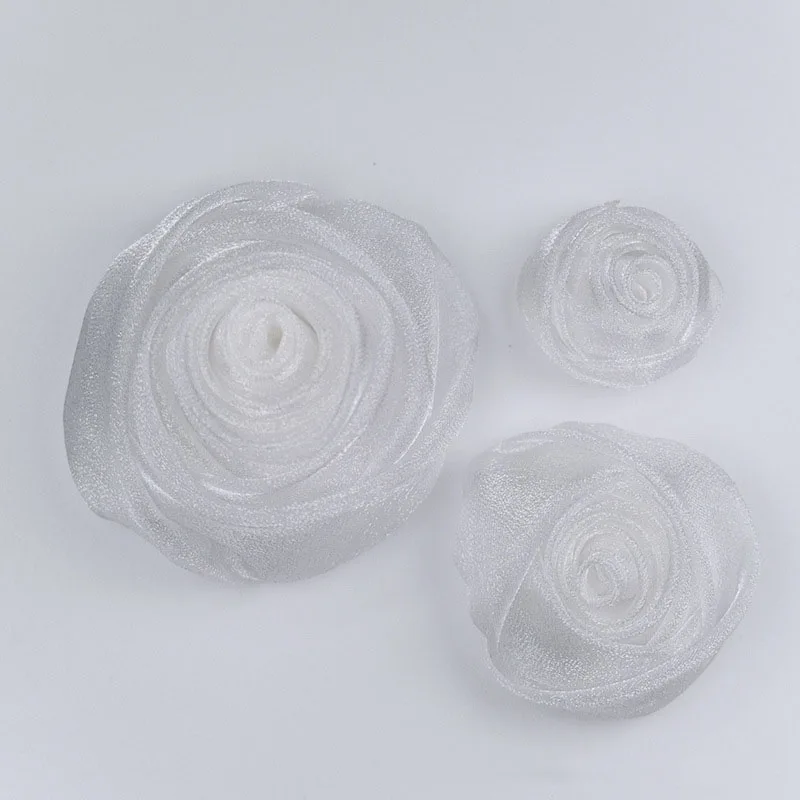 

Снежная роза из органзы для волос