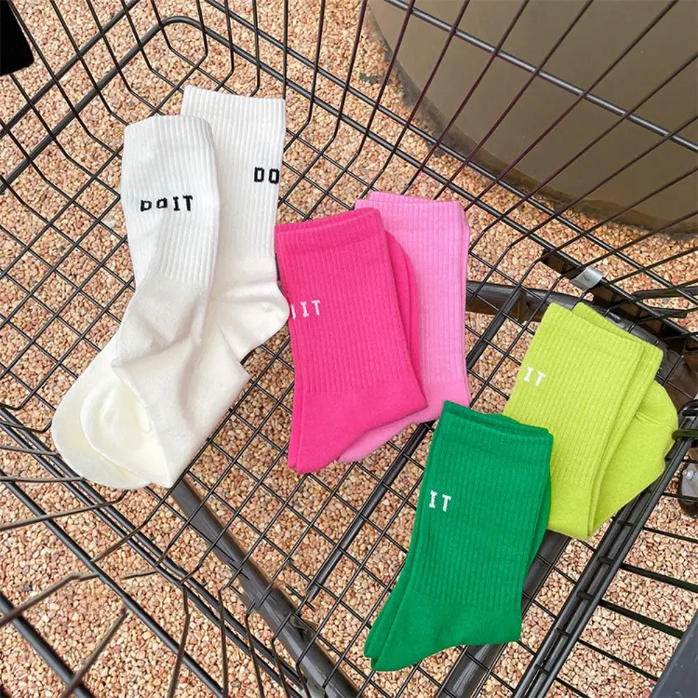 

Fashion Letter Pink Socks Women Colorful Middle Tube Socks Cotton Sports Socks Harajuku Hip Hop Socks Female Hosiery