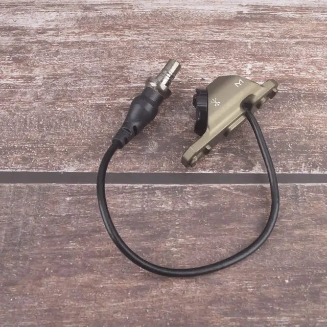 Страйкбольная тактическая Горячая кнопка для лазерного прицела M300 M600 фонарик