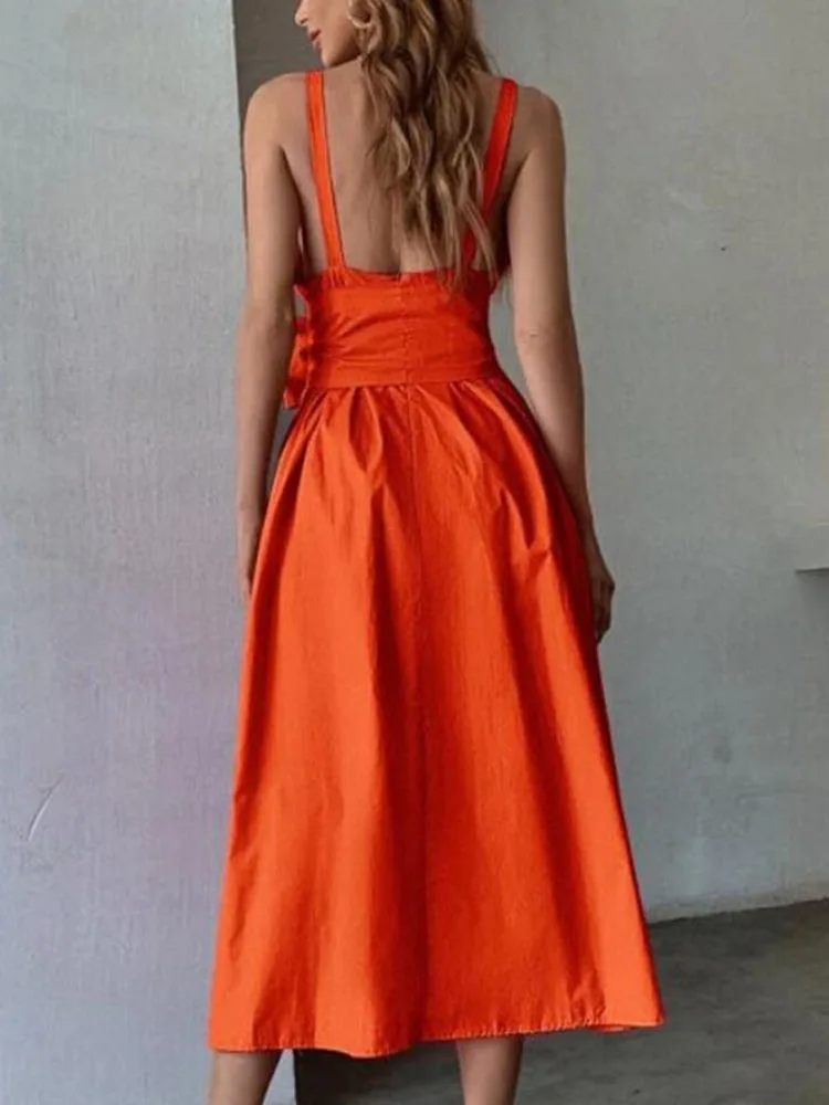 Женское мини-платье с V-образным вырезом без рукавов большим бантом и открытой