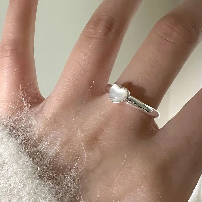 

Женское кольцо с кристаллами, из серебра 925 пробы