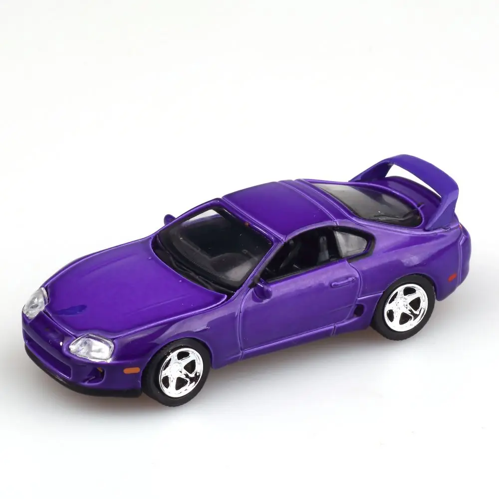 Модель автомобиля из сплава 1/64 в масштабе