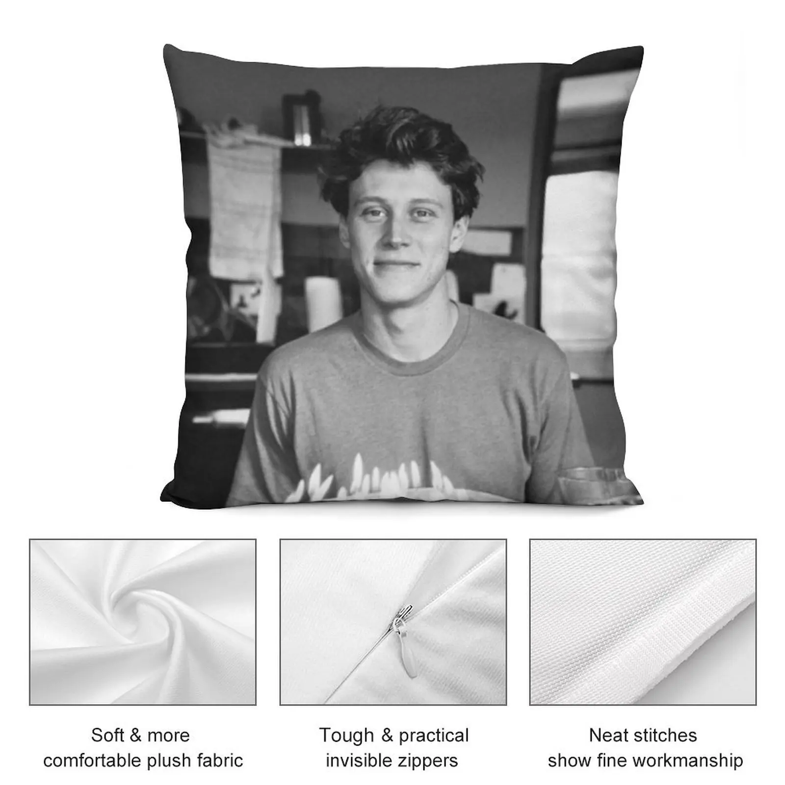 Эластичная декоративная подушка для дивана на день рождения