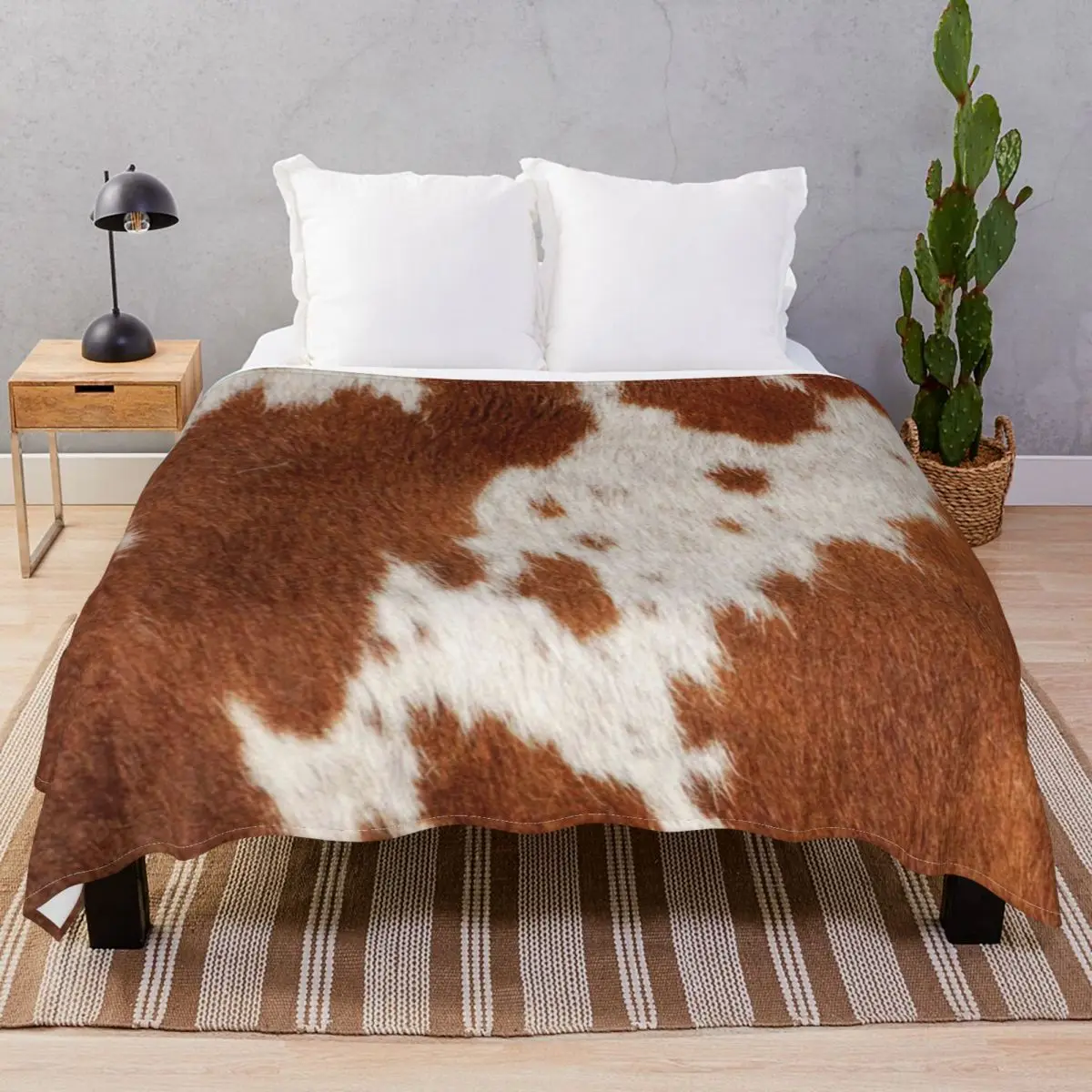 Cowhide Detail Blanket Flannel Spring/Autumn Breathable Unisex Throw Blankets for Bed Home Couch Camp Office
