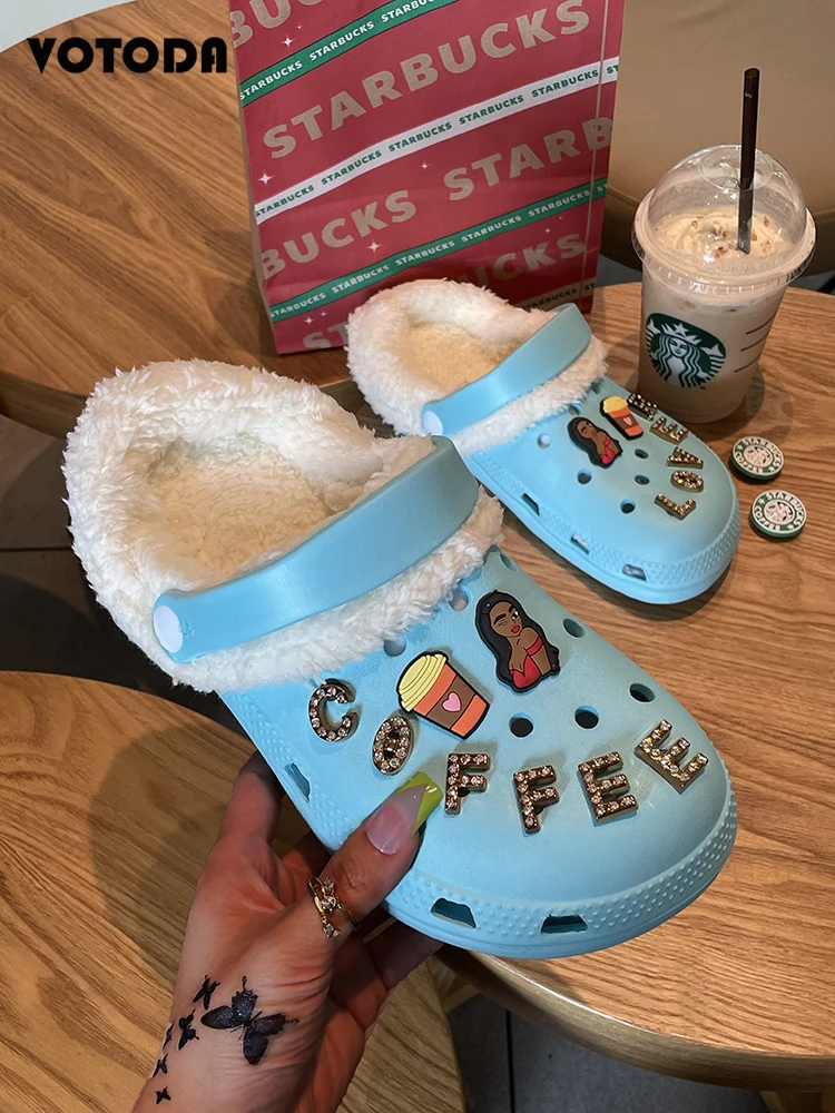 2021 Winter New Plush Sandals Women Furry Cute Cartoon Hole Shoes Platform Warm Clogs Rhinestone High-heel Slipper Garden Slides
