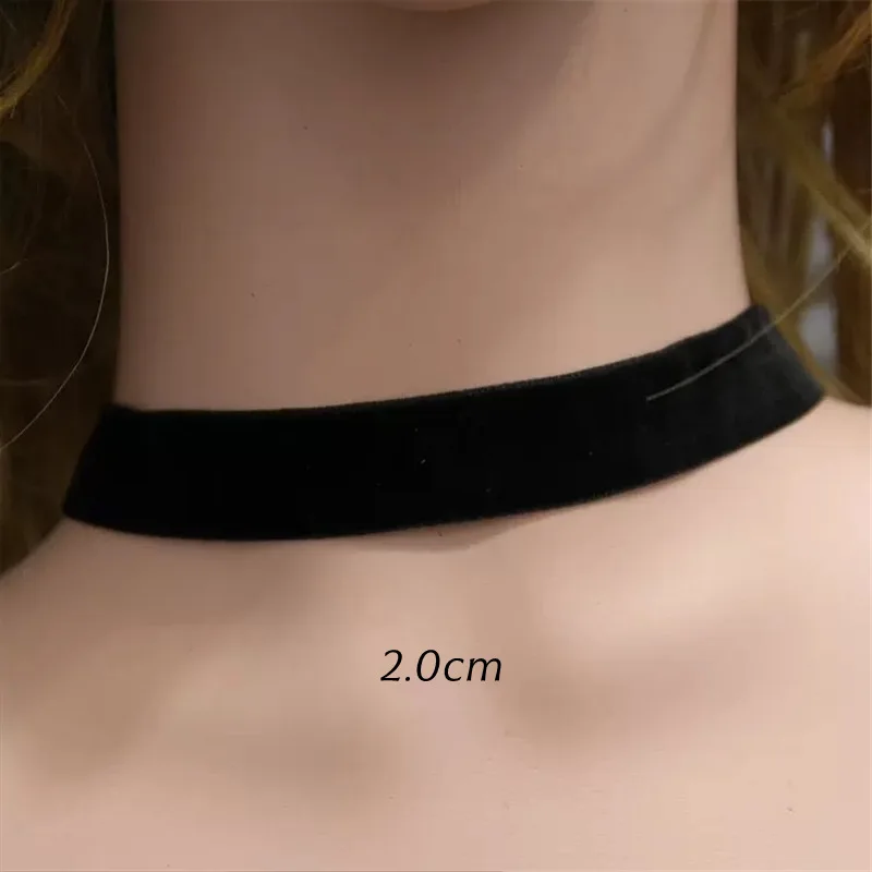 Фото Цепочка на шею Ueno Personality Simple Elegance Temperament Freshness из черного золотистого бархата и нержавеющей стали №5