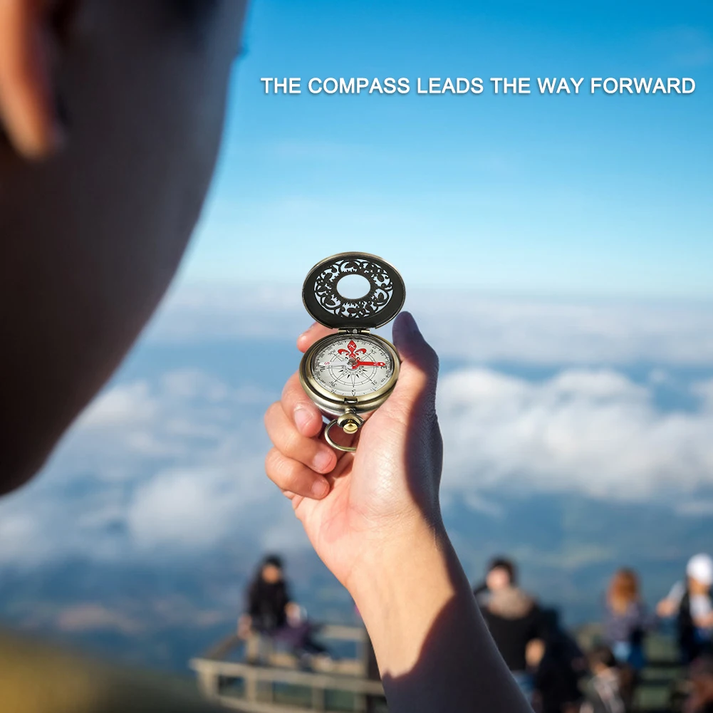 

Vintage Bronze Pocket Compass Retro Outdoor Hiking Navigation Compass Kid Gift Retro Pocket Watch Compass Outdoor Tool