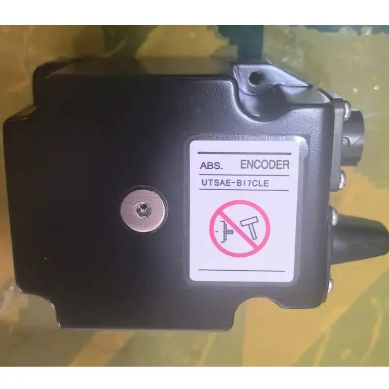Подержанный энкодер UTSAE-B17CLE протестирован в порядке и быстро отправлен.