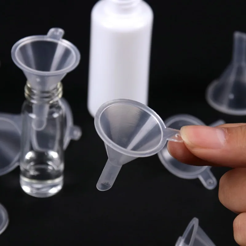 

10pc Mini Plastic Funnel Small Mouth Liquid Oil Funnels Transparent Plastic Funnel Laboratory Tools School Experimental Supplies