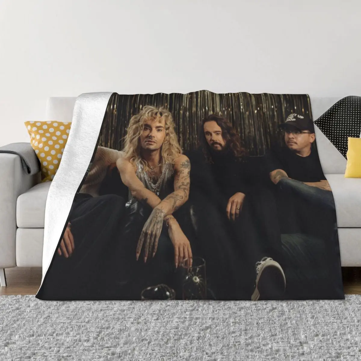 Фото Одеяло для кровати Tokio Hotel Band 002488, подарок на день рождения, комфортное теплое мягкое тонкое ватяное одеяло, одеяло №1