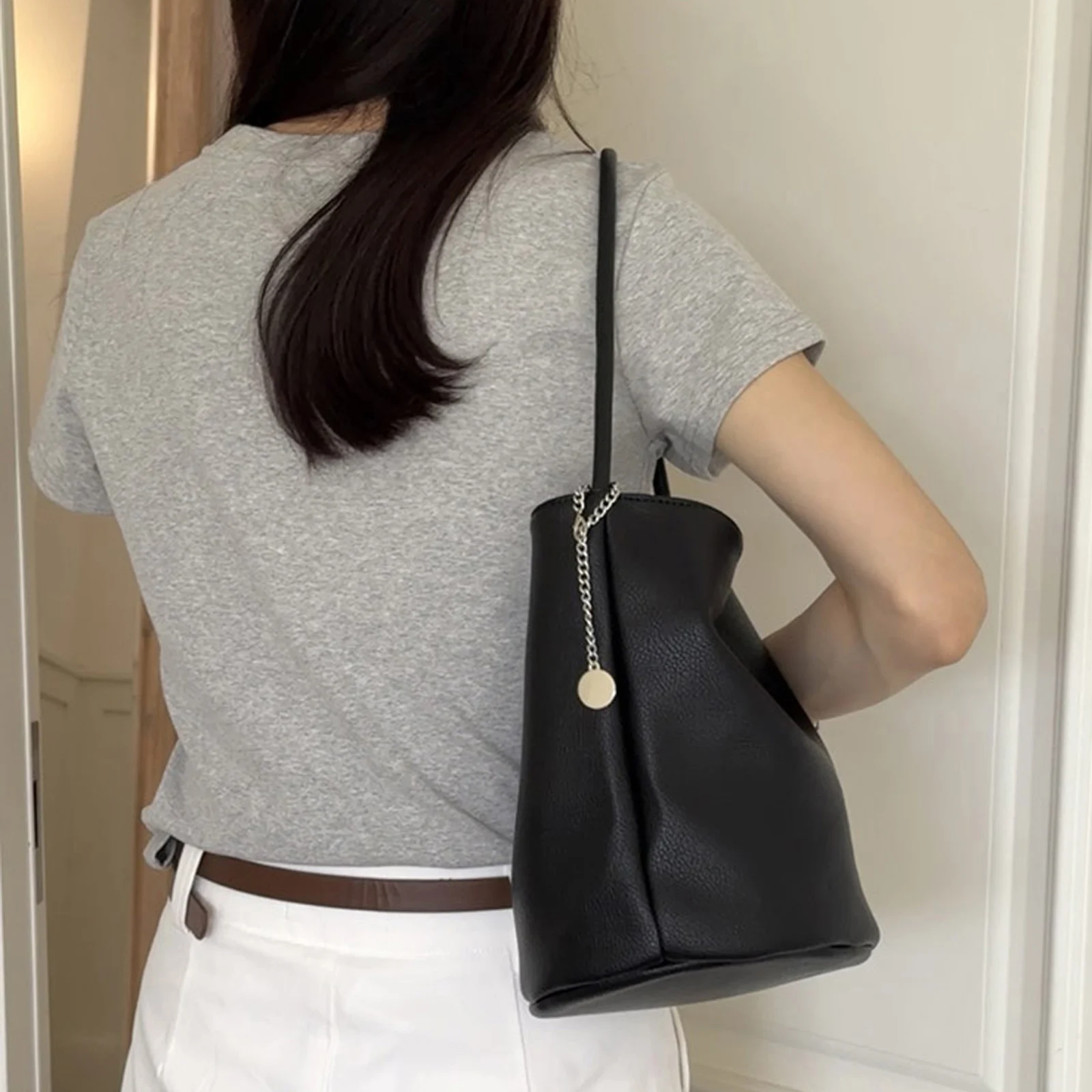 Tas Vrouwen 2024 Nieuwe Ретро Zacht leдере draagnaked Emmer универсальные подключаемые шнурки