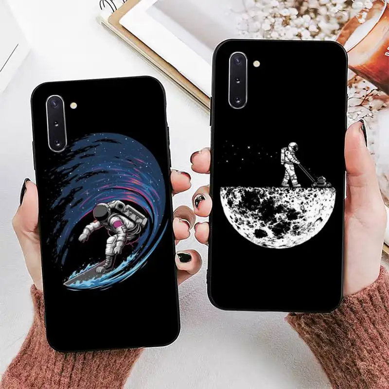 

Moon Astronaut Phone Case for Samsung Note 5 7 8 9 10 20 pro plus lite ultra A21 12 72