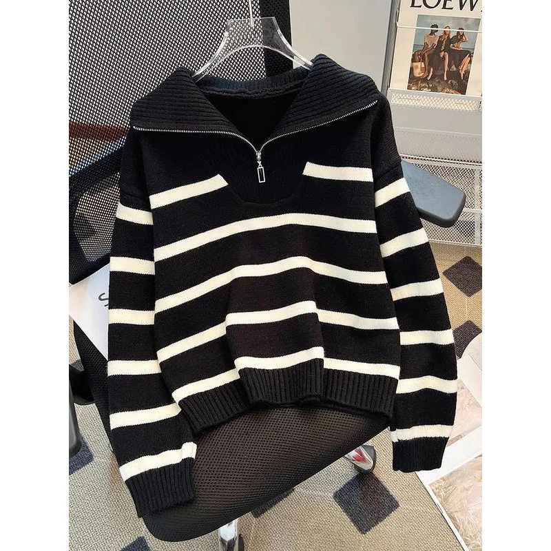 Женский весенний свитер с заниженными плечами и принтом в полоску повседневный