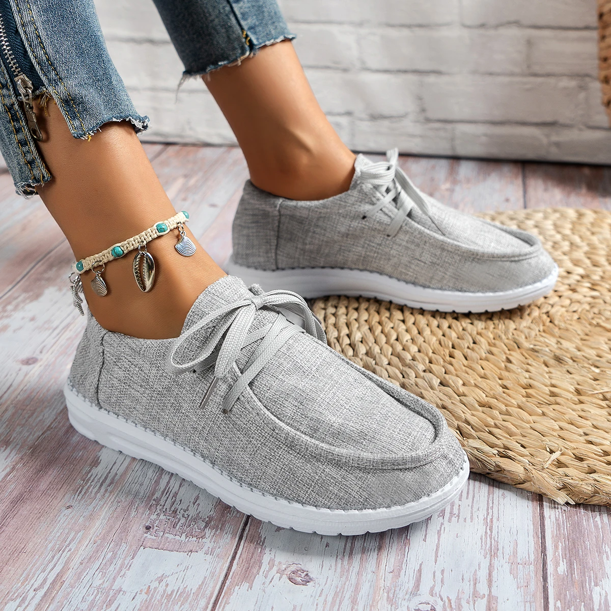 2023Fashion Lace-up Casual Women's Shoes Spring and Autumn Platform Canvas Sports Shoes Women's Lightweight Flat Shoes Plus Size