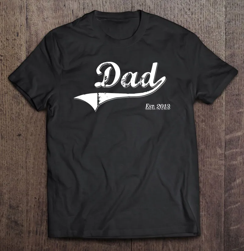 

Футболка Мужская/Женская спортивная с надписью «Dad Est»
