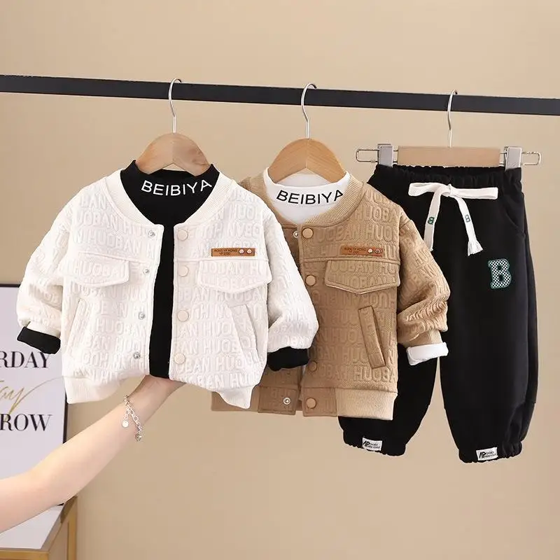 Купи Children Clothing For Boy 2022 Autumn Baby Clothes Fashion Letter Coat + Shirts + Pants 3Pcs Sets For Kids Clothes Boys Outfits за 611 рублей в магазине AliExpress