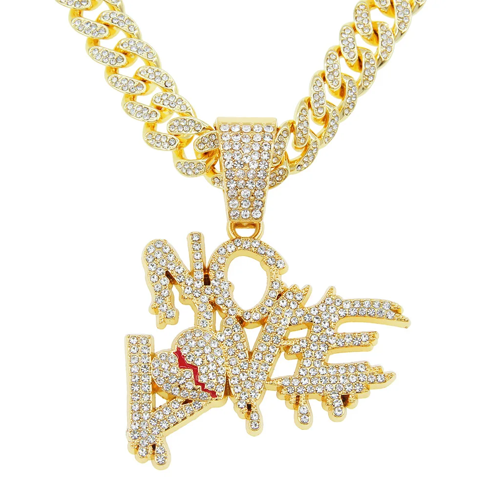 

Personalized Creative New Full Diamond Letter Broken Heart Stitching Pendant Necklace Cool Cool Hip-hop Domineering Necklaces