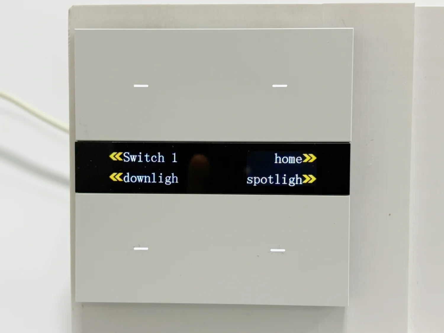 

Умный кнопочный экран M8-pro Tuya Zigbee