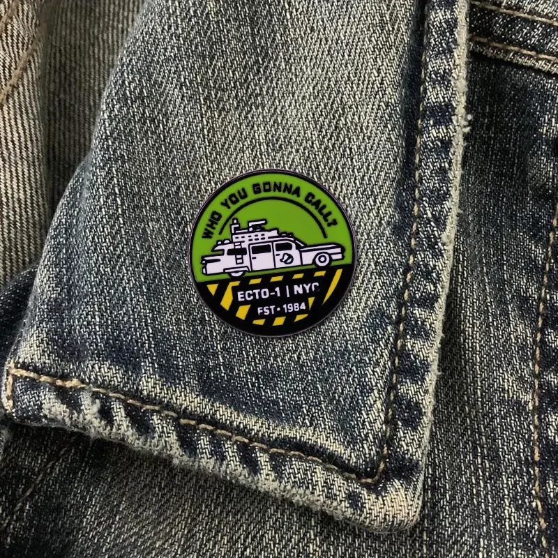 Эмалированная заколка C1989 с Белым призраком брошь на сумку одежду булавка лацкан