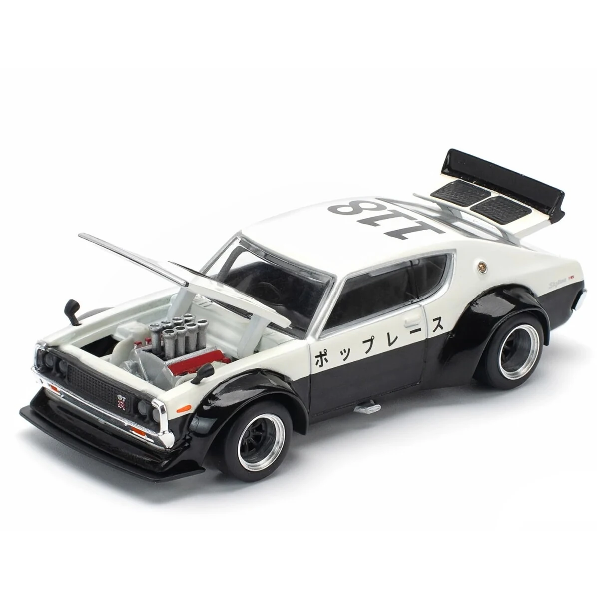 Фото В наличии: Коллекционная модель автомобиля POP RACE 1:64 Nissan Skyline KPGC110 (Kenmeri) в черно-белом дрифт-стиле, литая под давлением, PR640252 №3