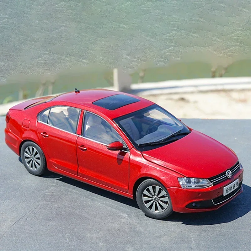 Литая под давлением модель автомобиля Volkswagen New Sagitar в масштабе 1/18 из сплава SAGITAR