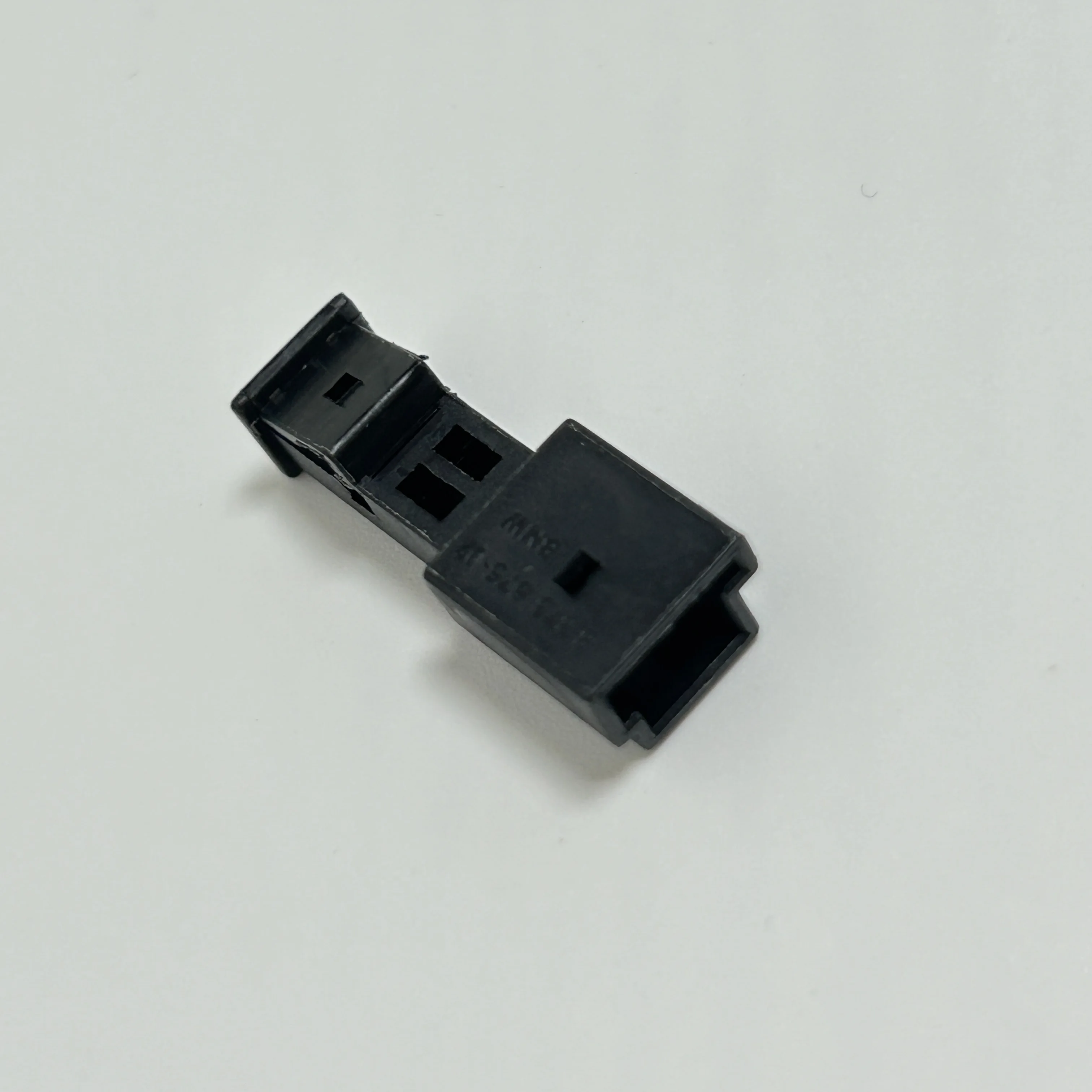 DJ7021S-1.5-11/21 2p Штекерный разъем 1563190-1/1563189-1